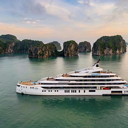 Hotel Grand Pioneers Halong Bay Cruise 2 Hạ Long Exterior foto